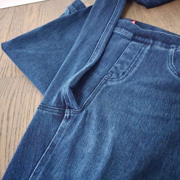 Spanx Jean-Ish Ankle Legging in Twighlight Rinse - Picture 5 of 11